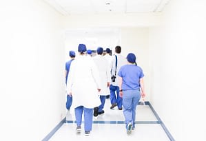 Comment fidéliser les soignants à l’hôpital ?